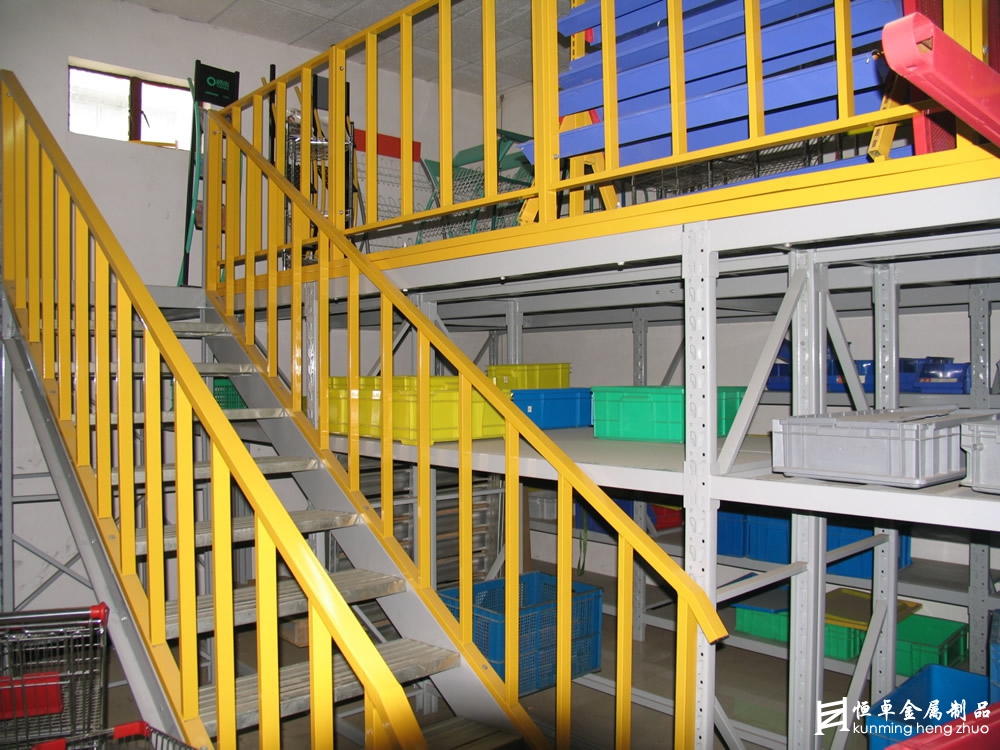 倉(cāng)庫(kù)貨架