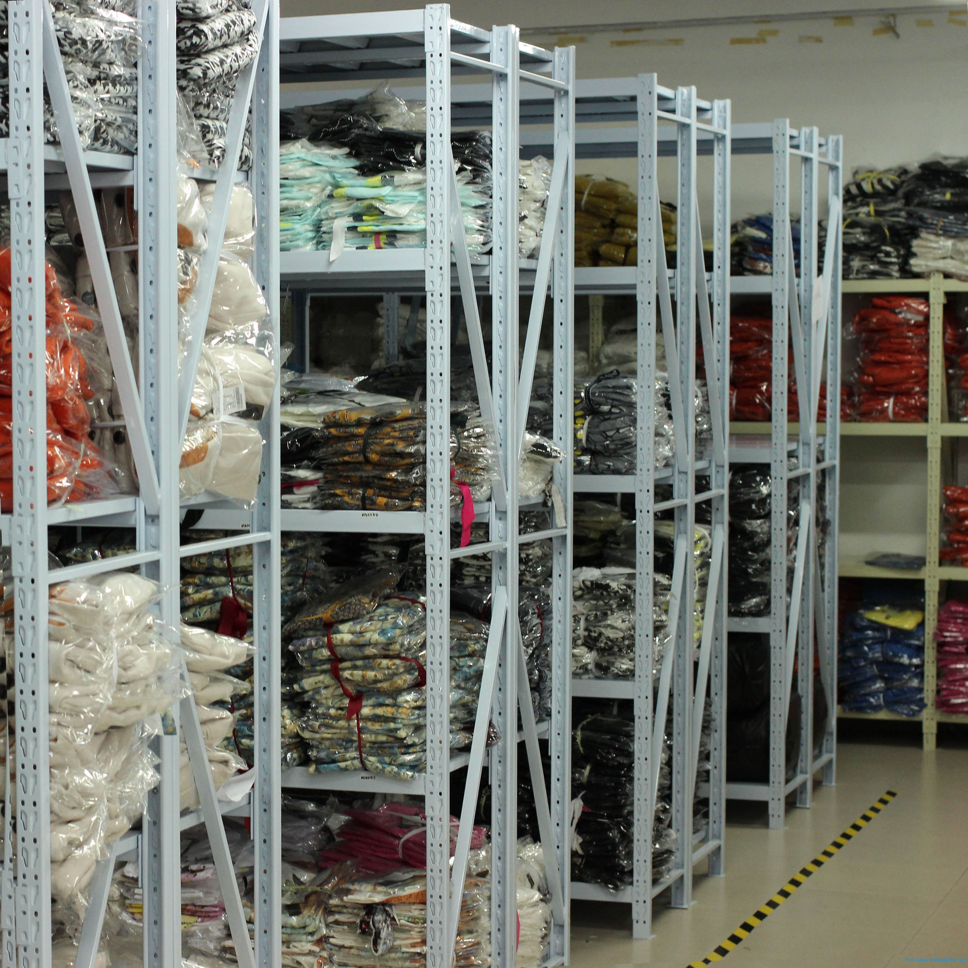 HZ-350型輕型貨架應用案例